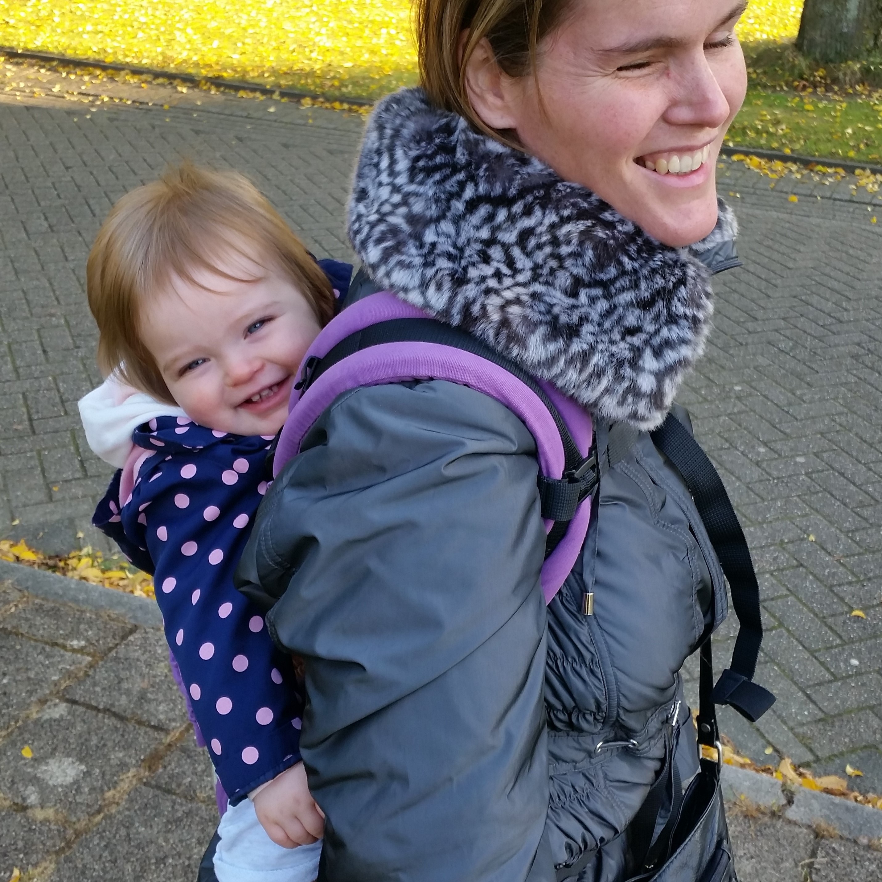Amber n de draagzak