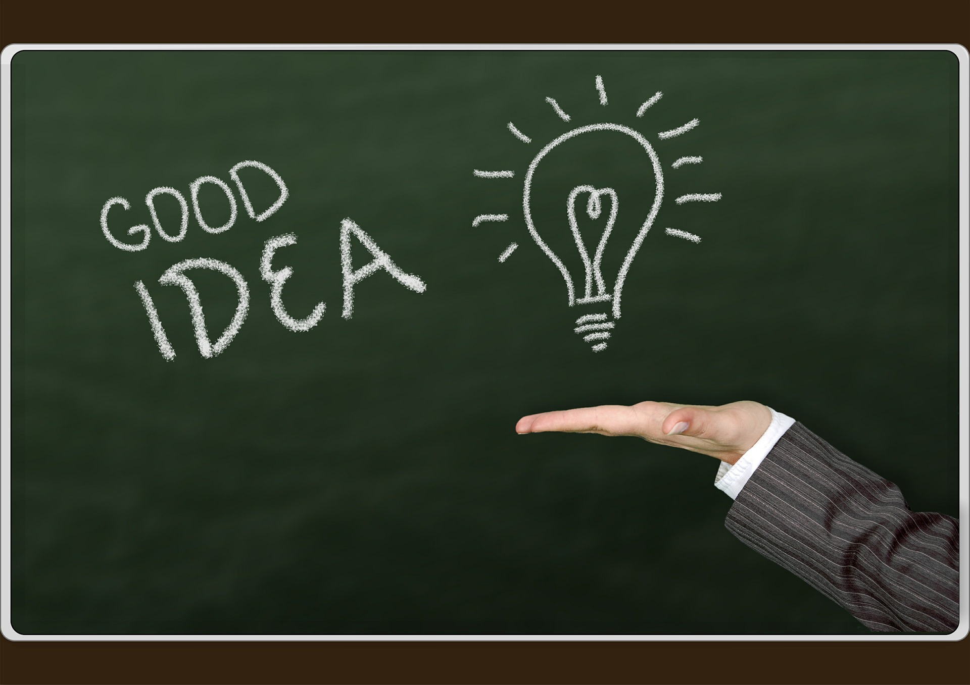Good idea, geschreven op schoolbord