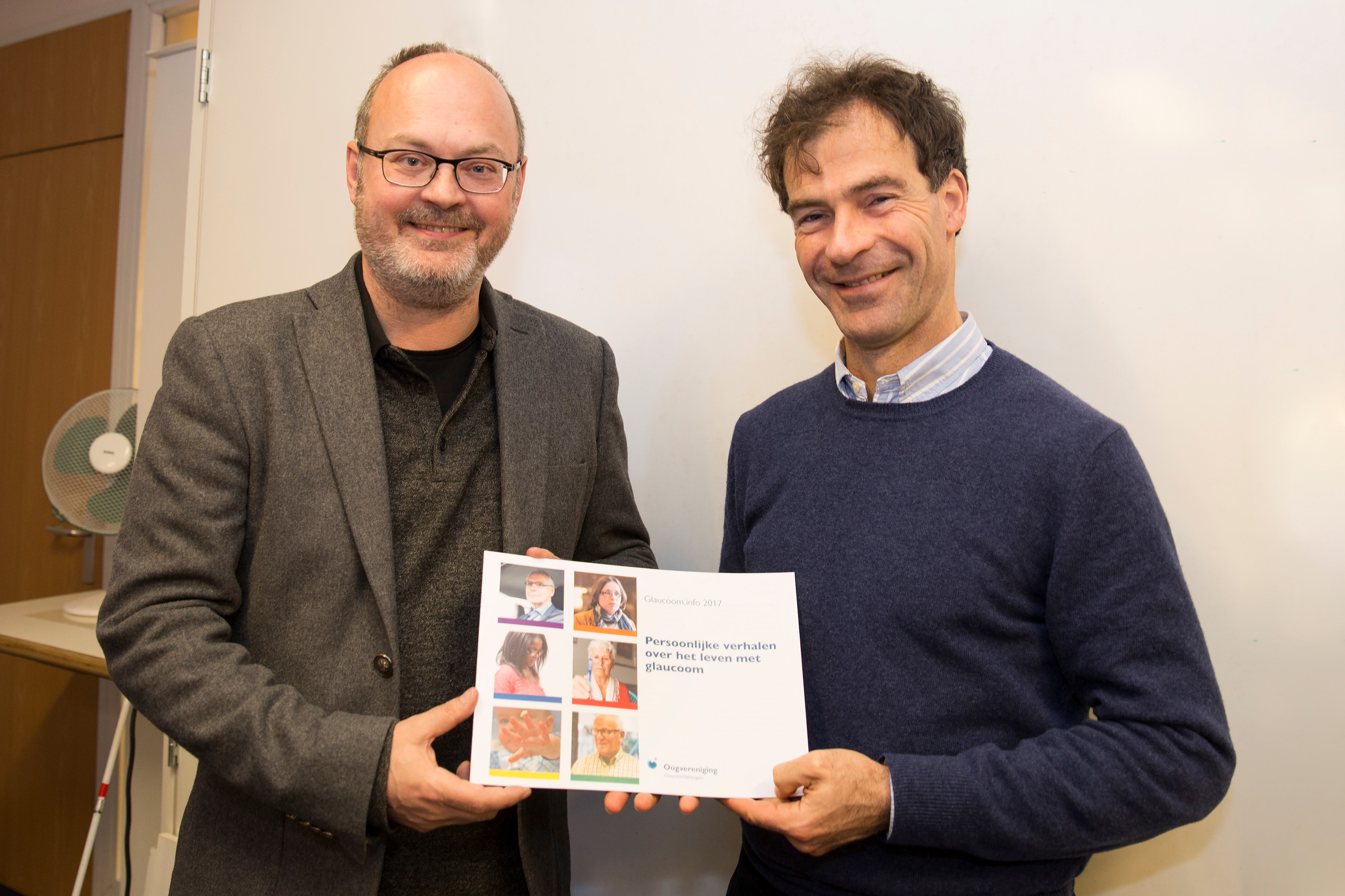 Glaucoom.info aangeboden aan voorzitter Nederlandse Glaucoom Groep