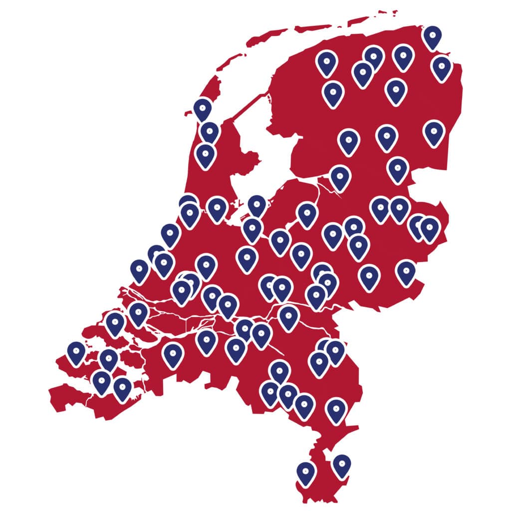een kaart van Nederland met icoontjes die alle Oogcafélocaties aanduiden. Ze zijn verspreid over alle twaalf provincies